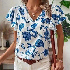 White and Blue V-Neck  Floral Blouse Size XL NEW NWOT
